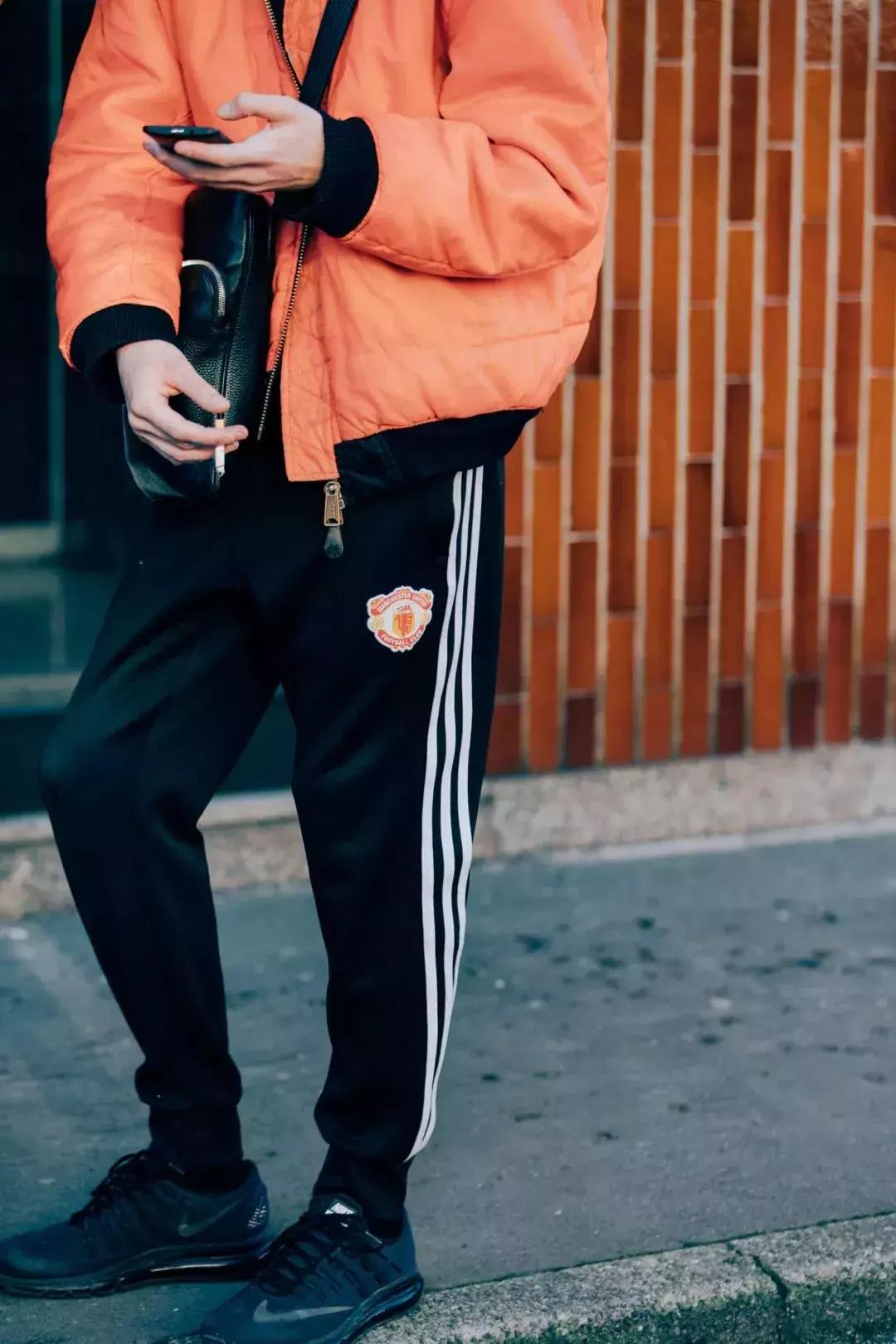 潮爆了｜冬天羽绒服穿腻了，可以试试这种复古运动风