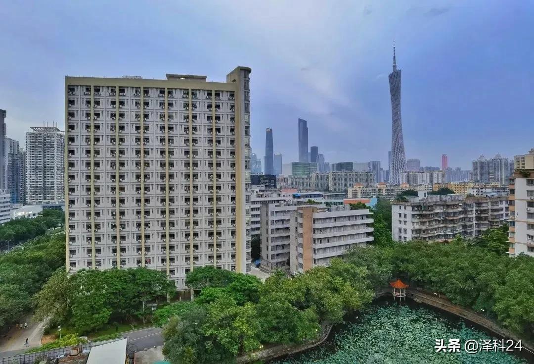 广东第二师范学院怎么进校门,广东第二师范学院有中专读吗