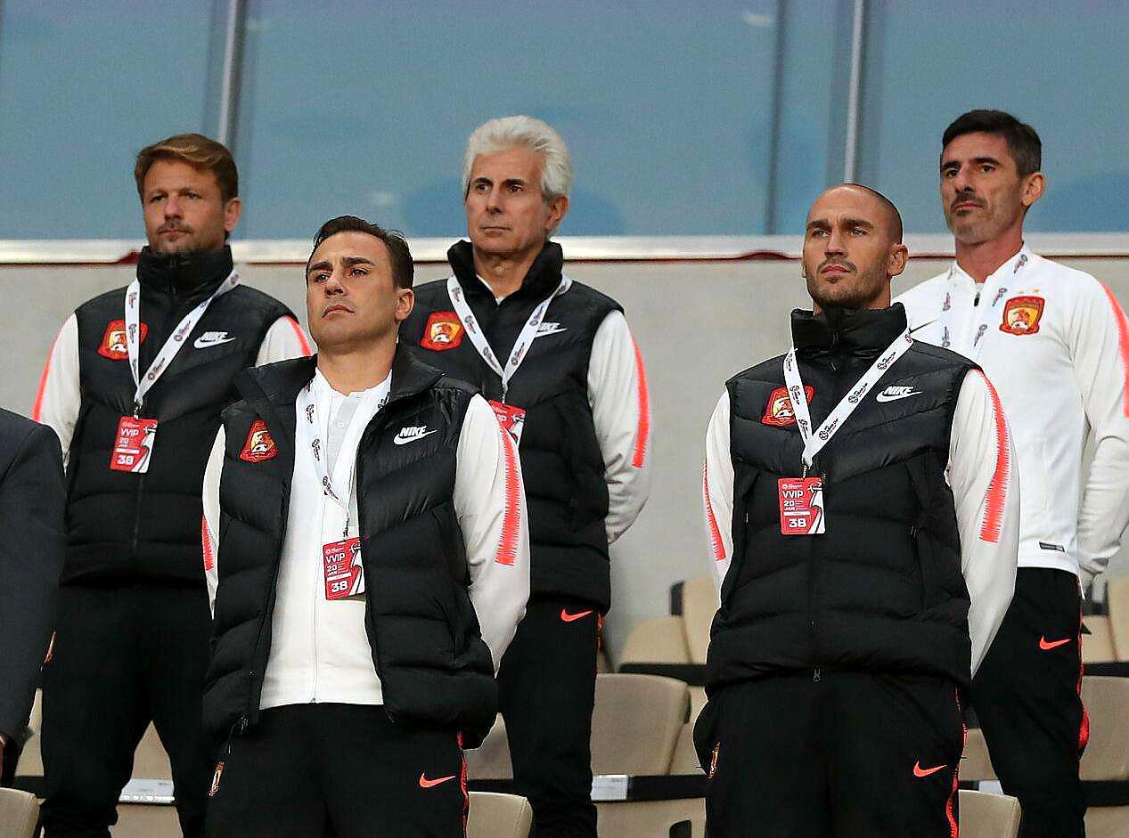 国足放弃回防,冯潇霆19年亚洲杯对泰国过人