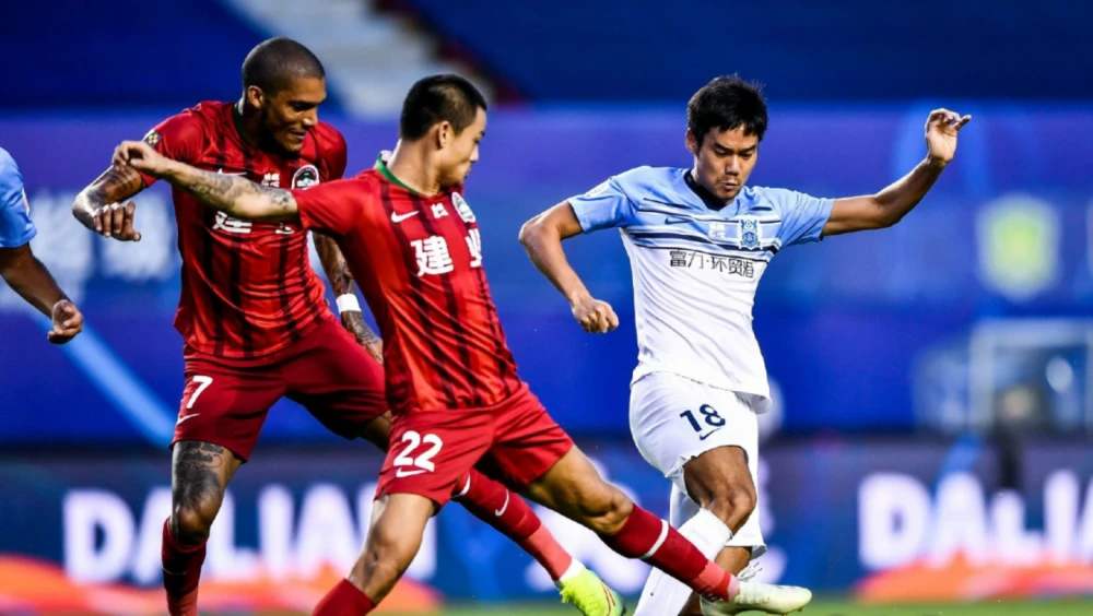 河南建业3比2战胜广州富力集锦,河南神锋