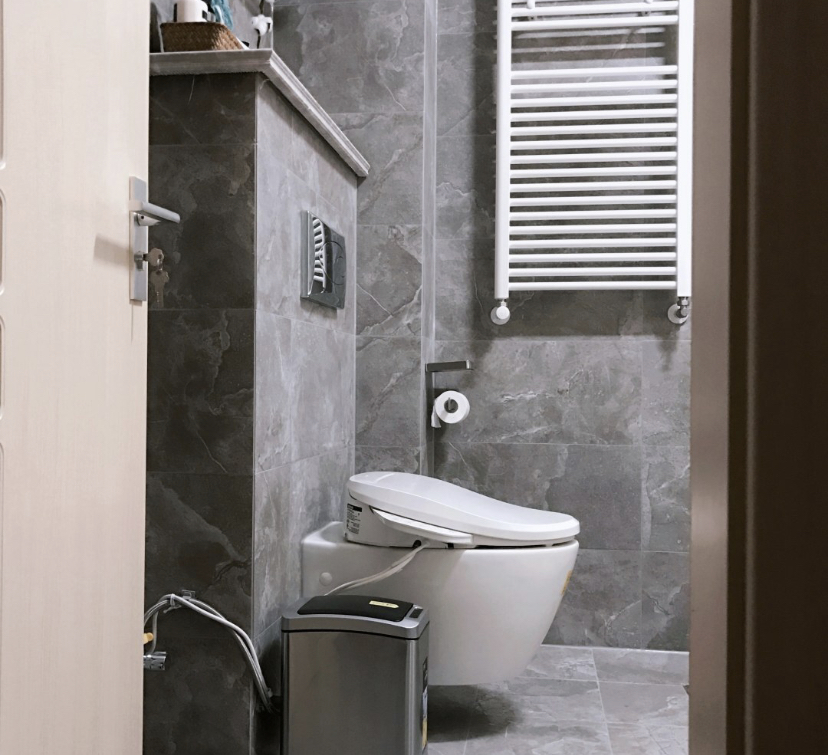 越来越多人卫生间这样布置真高级,卫生间装柜子和马桶注意事项