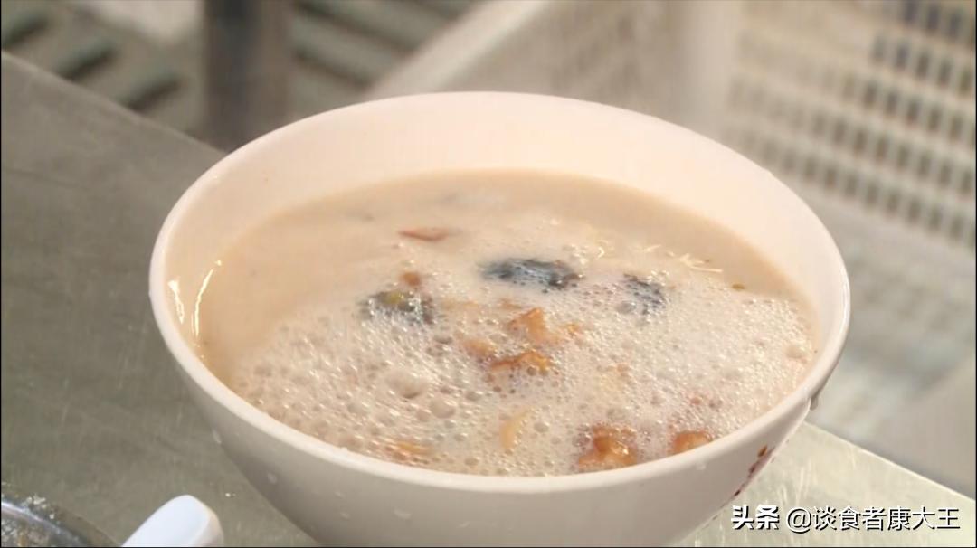 95后小夫妻开早餐店的日常,90后夫妻开早餐店