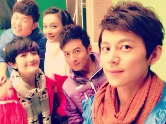 吴昕开宝马的视频,吴昕睡前哭的视频