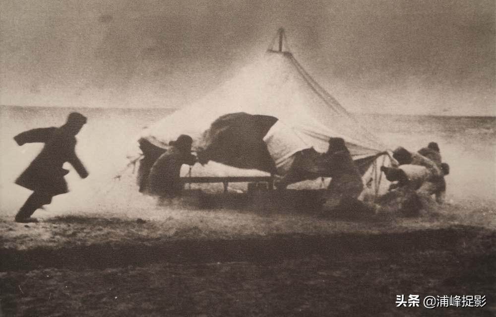 “两弹一星”揭秘激情岁月，第一个弹是什么，几乎无人回答正确