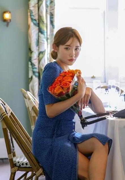 求jennie同款衣服,jennie无帽卫衣