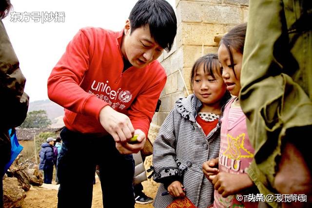 黎明获银紫荆勋章照片,黎明再获银紫荆星章慈善天王