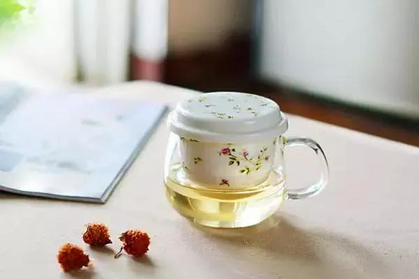 讨厌一个女人又要和她相处怎么办,如何学会和讨厌的人合作