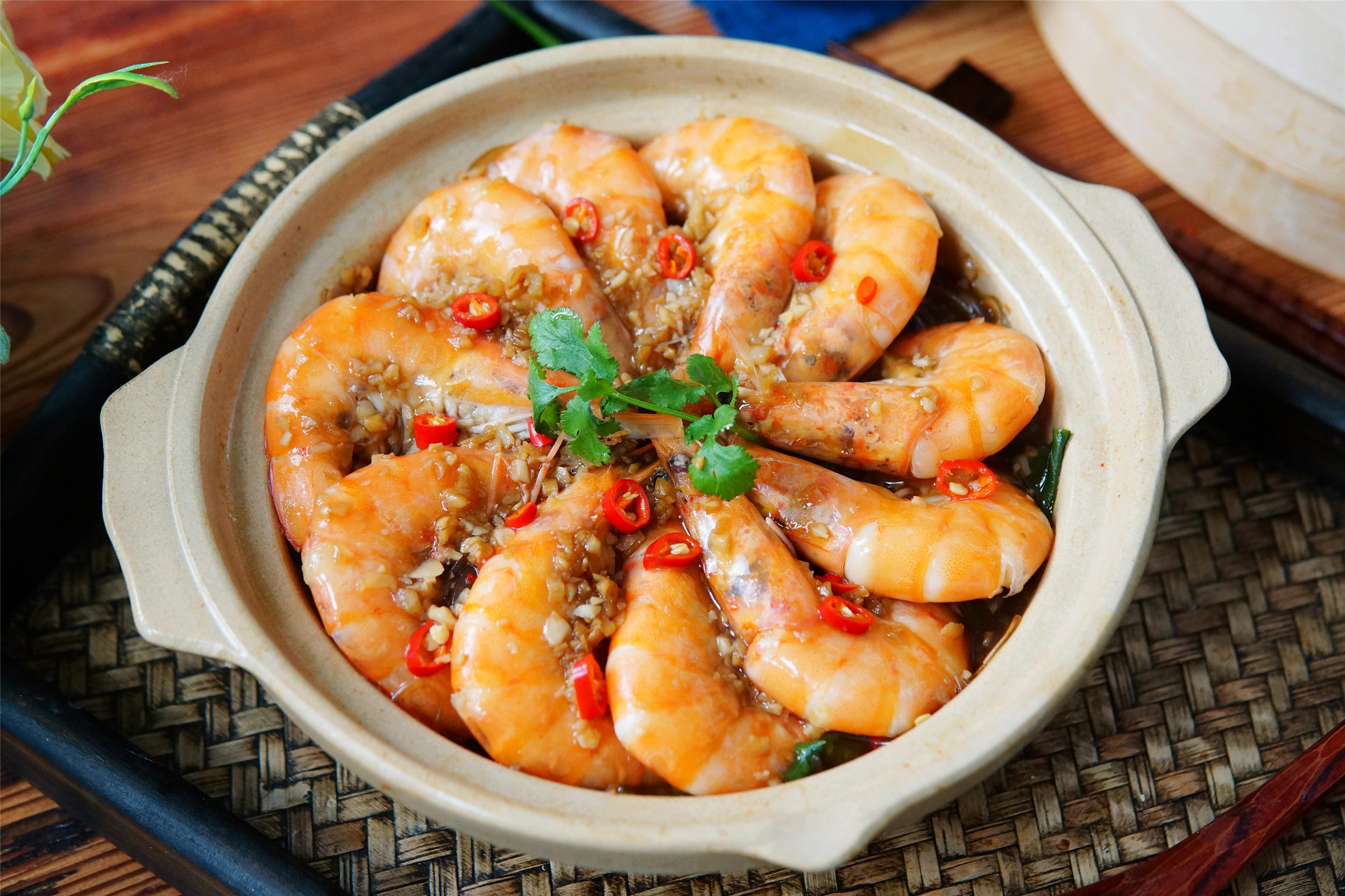 年夜饭必备菜肴上桌全家抢着吃,2021年夜饭菜单16个菜做法