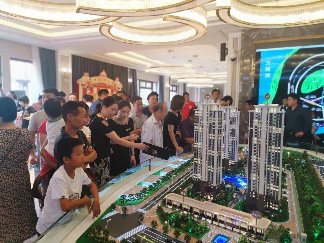 恒大负债许家印需要偿还吗,许家印谈恒大债务重组