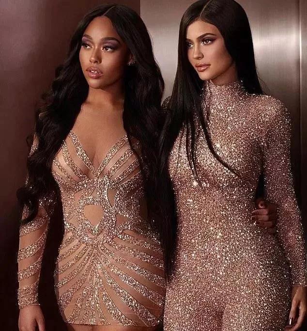 求求你们，别刺激卡戴珊了......