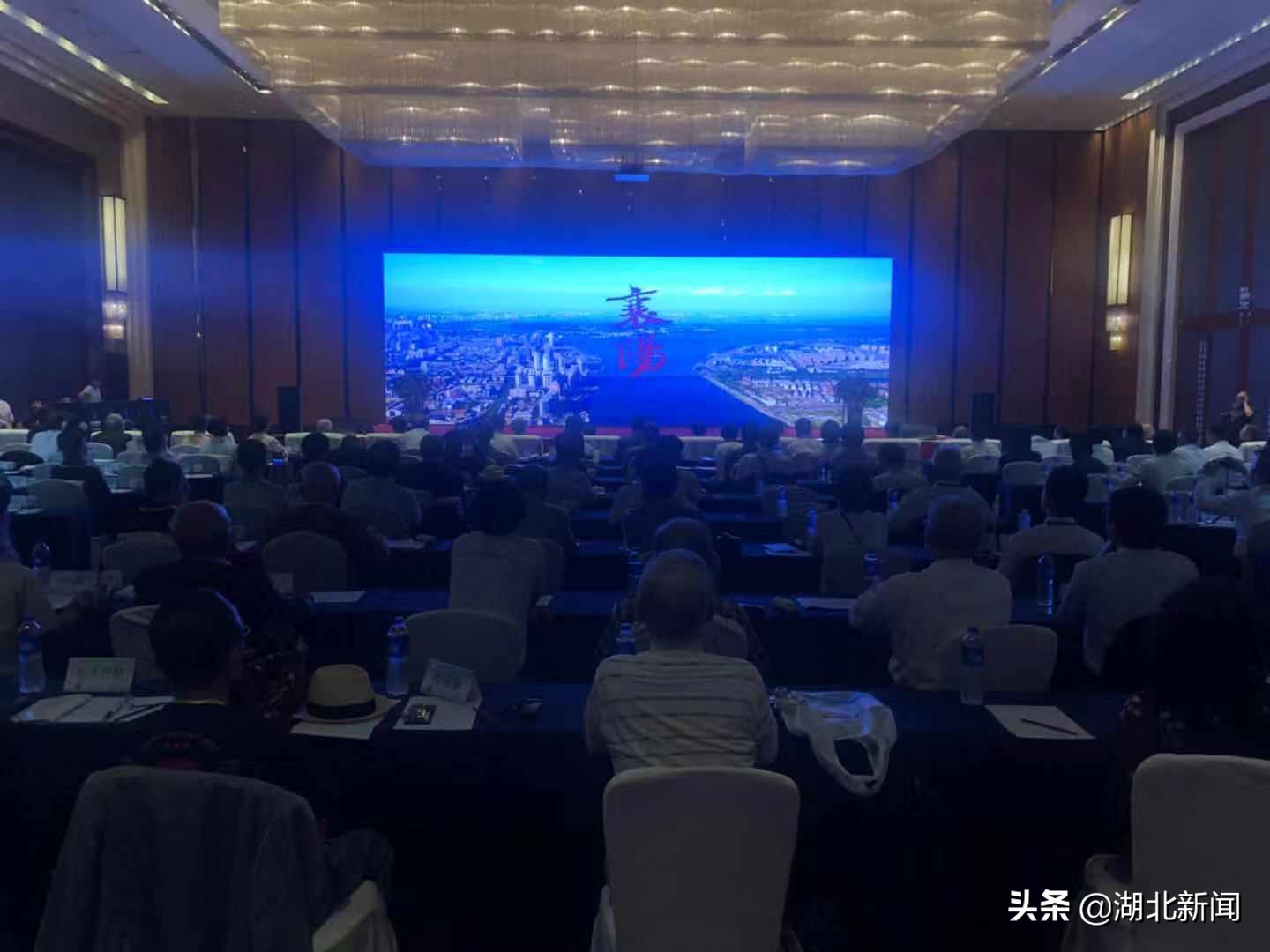 有朋自远方来不亦乐乎忙里偷闲,有朋自远方来不亦乐乎是哪里的