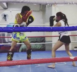 27岁离异少妇,D杯胸、小蛮腰让直男扛不住了....