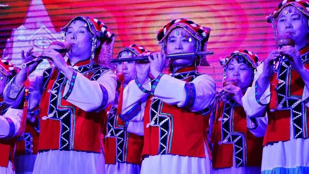 葫芦丝声音沙哑怎么修,葫芦丝要怎么修音色才会好一点