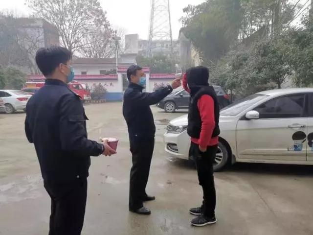 疫情期间你熬住了吗 (如果疫情再下去你能熬多久)