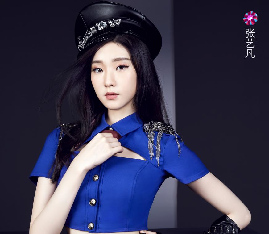 硬糖少女服装造型,硬糖少女白衣造型