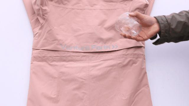 什么冲锋衣时尚好看,冲锋衣高级感秋冬时尚