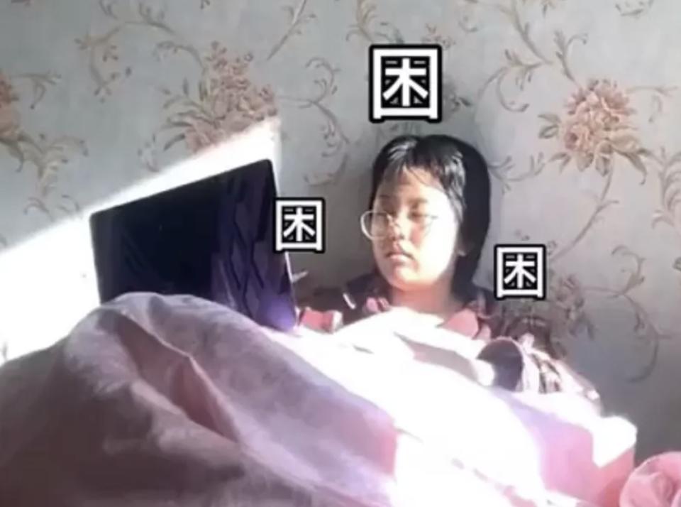 新加坡封城1个月宅在家的我们，竟活成了这个“鬼”样子