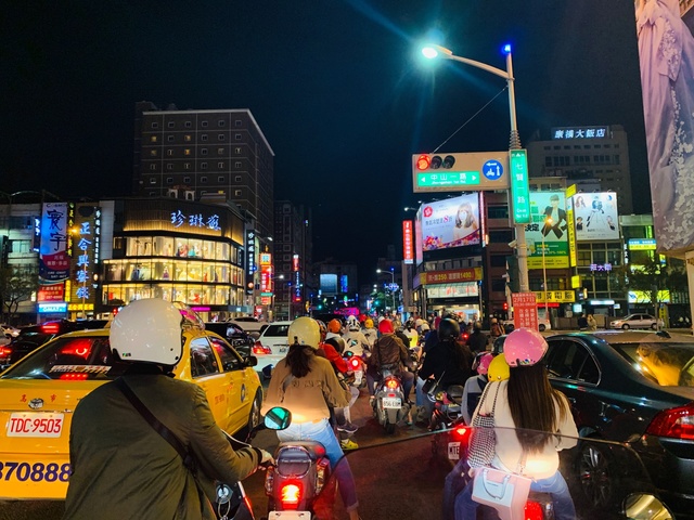 骑行台北到高雄多少公里,台北骑行到高雄