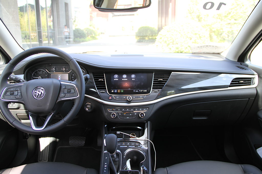 全款6万多的新款君越,速腾与君越综合考虑哪个更值得买