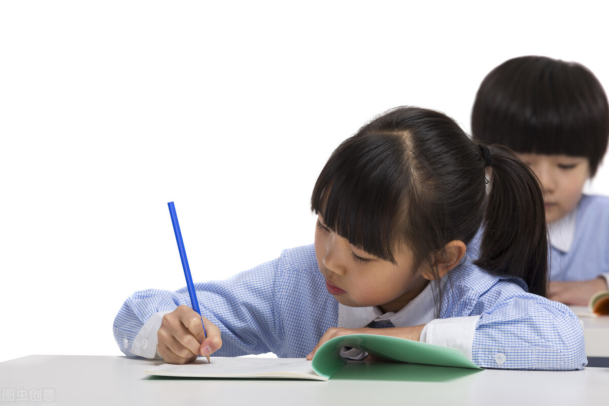 小学足球培训知识,小学足球课堂训练策略