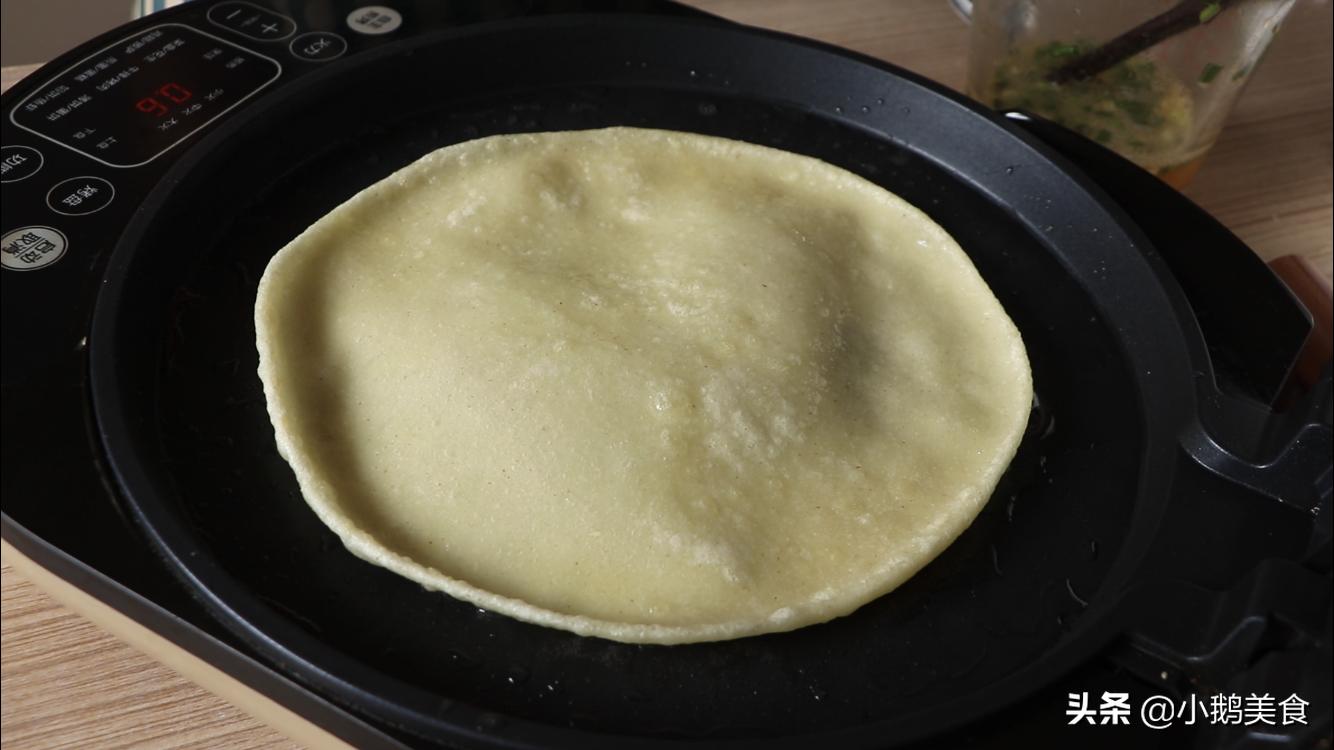 电饼铛鸡蛋灌饼鼓大泡有诀窍,鸡蛋灌饼正确做法全过程