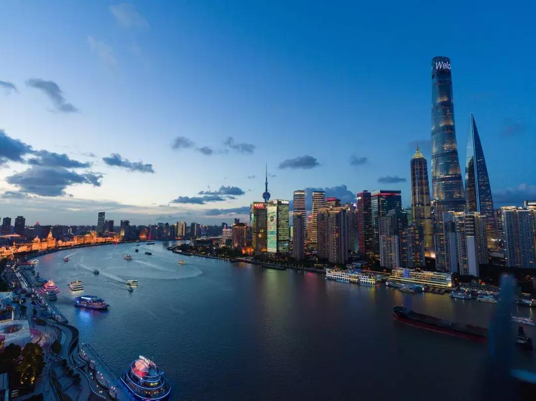 全套下来5000的相机,全套相机1000