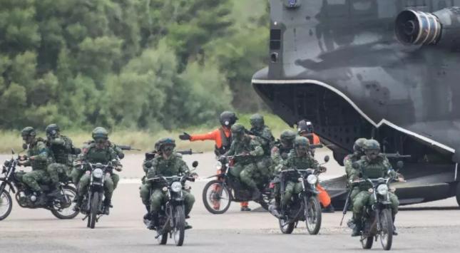 台军在线教学不雅一幕，长达4分钟老师无反应，邱国正暴怒