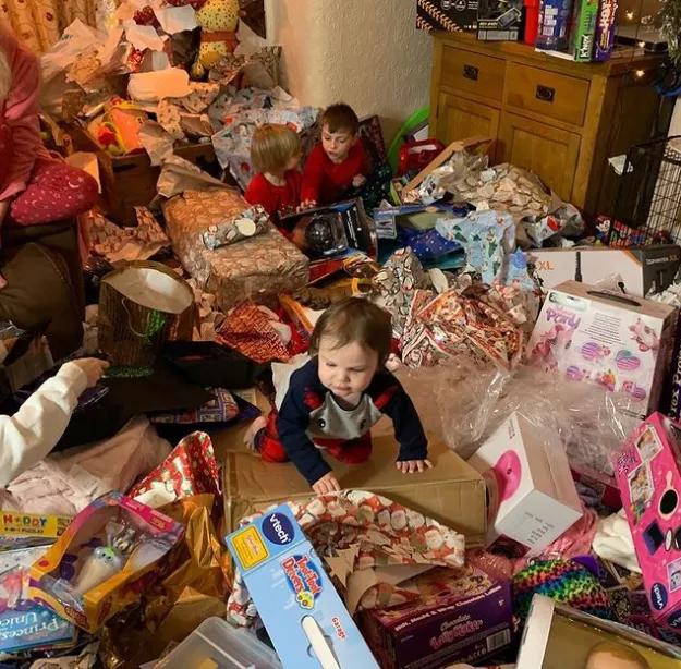 结婚30年生22娃，网友群嘲太窒息了，结果他们的生活却啪啪打脸