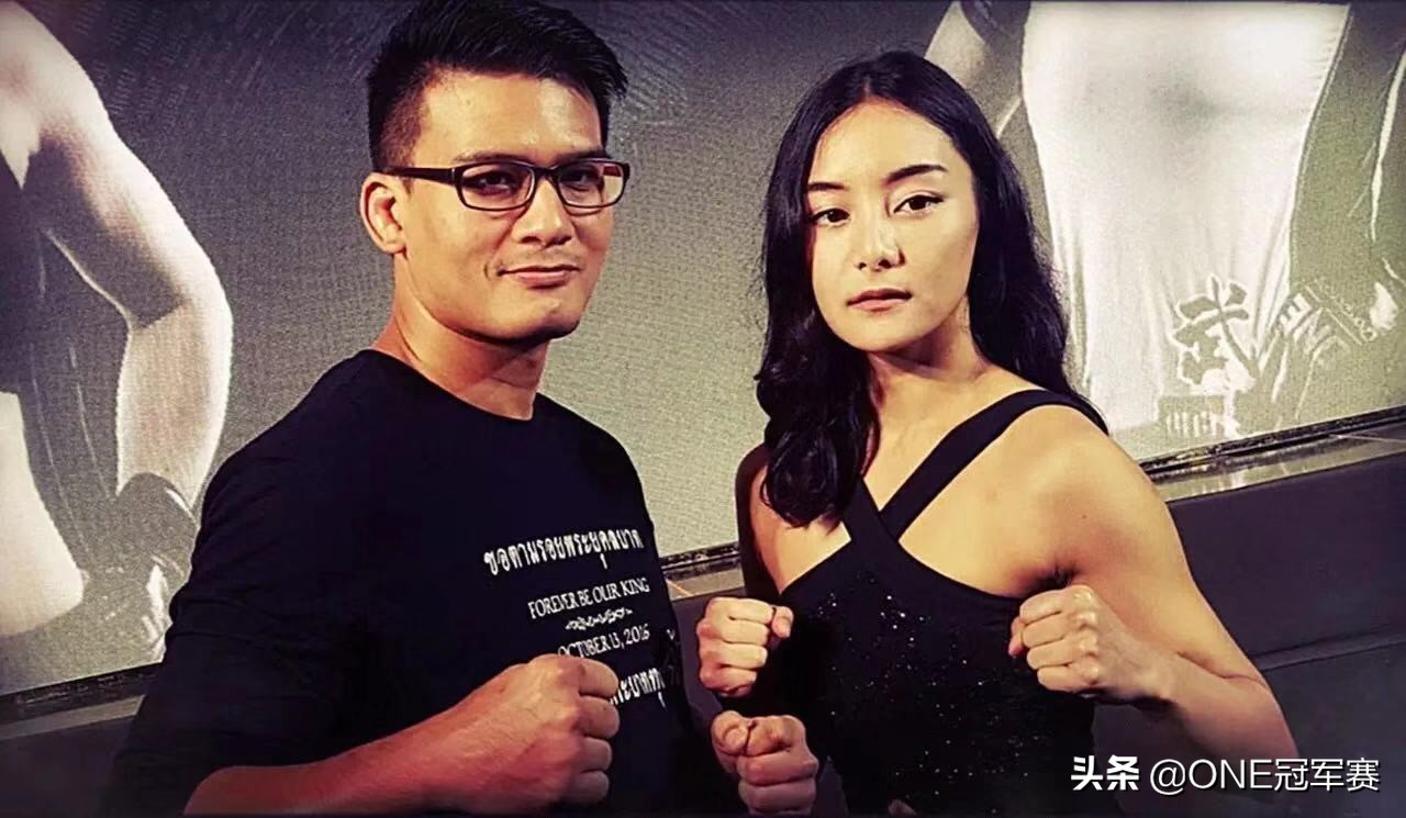 专题｜圆笼第一美女瑞卡·艾什主场再作战