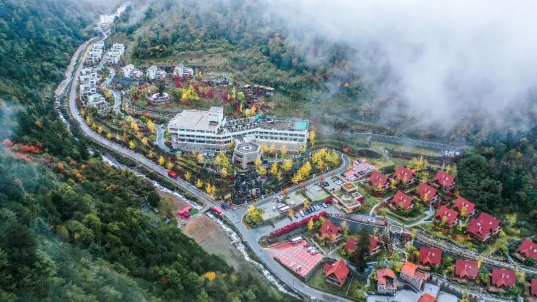 阿坝一日游赏雪,夏天去阿坝州旅游景点怎么玩