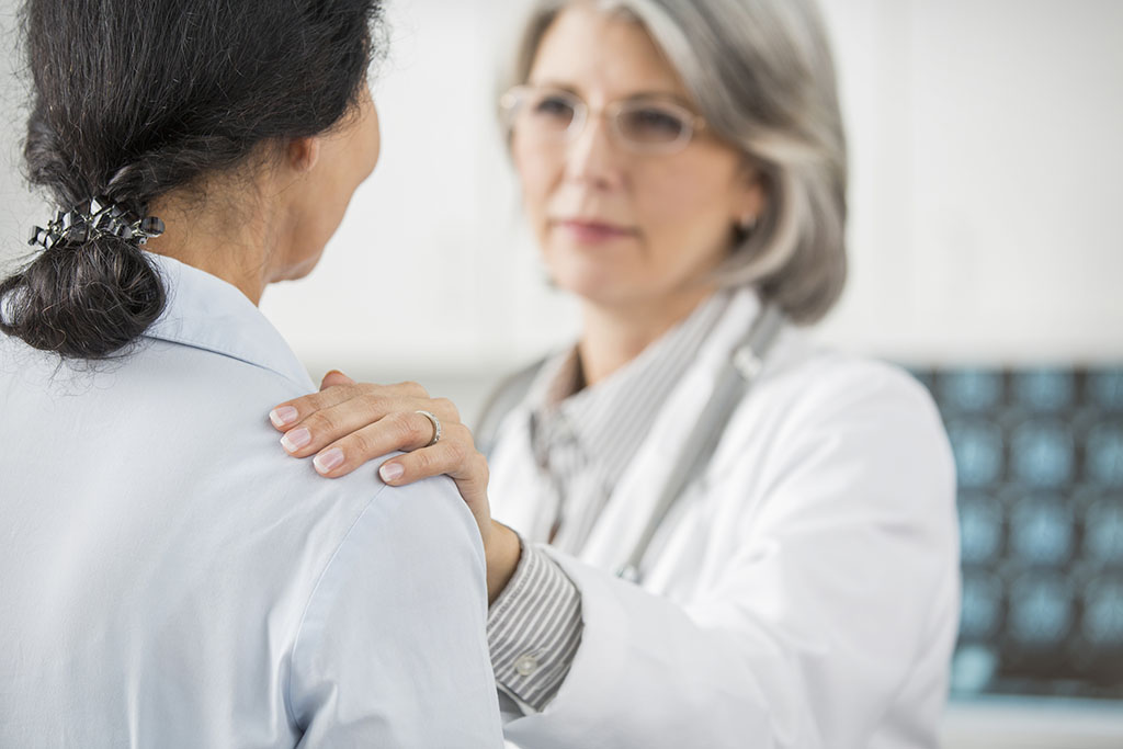 我都绝经12年了，怎么又出现流血了呢？这是咋回事？