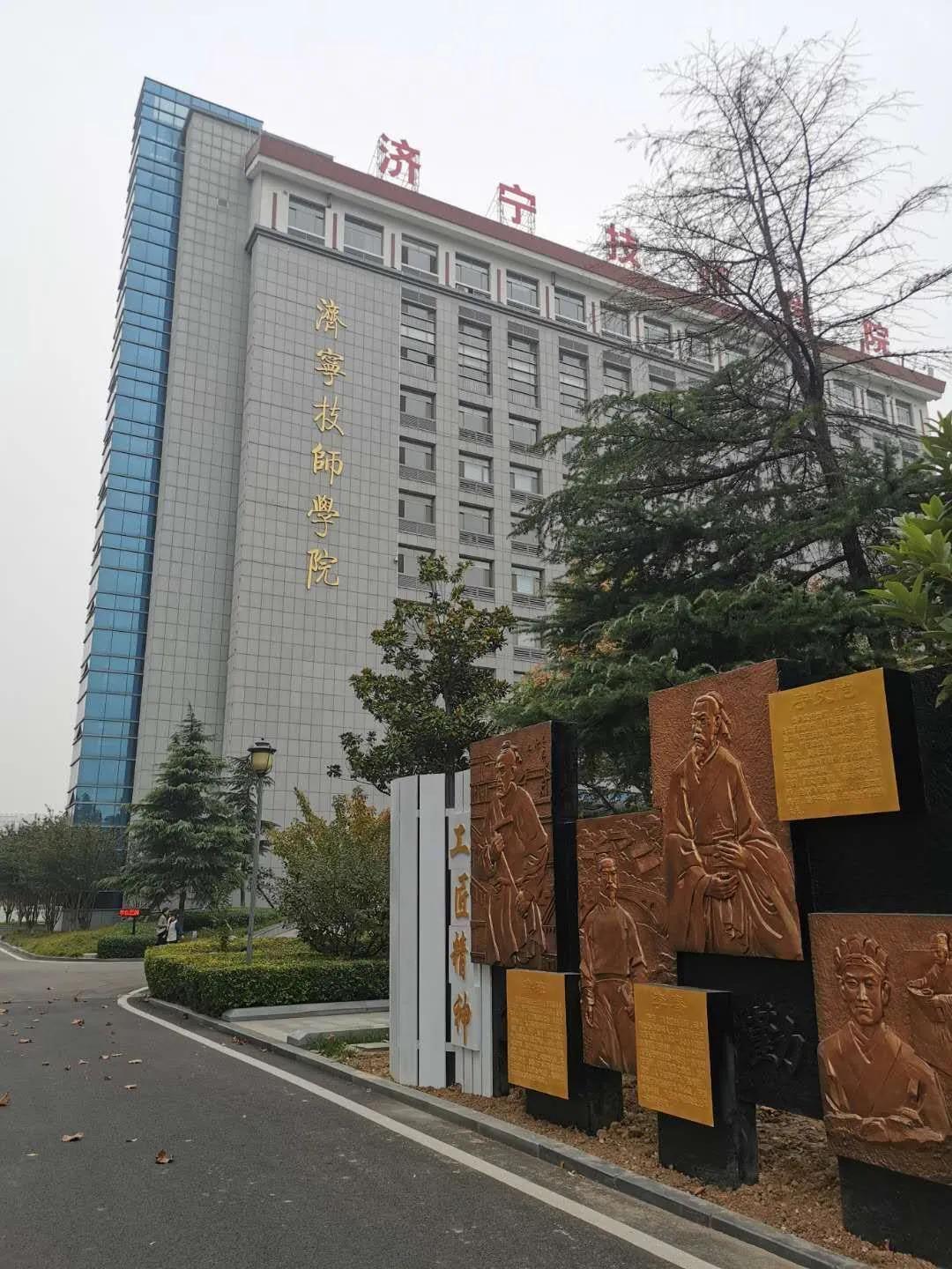 我的校园生活手抄报,我的校园生活600字优秀作文