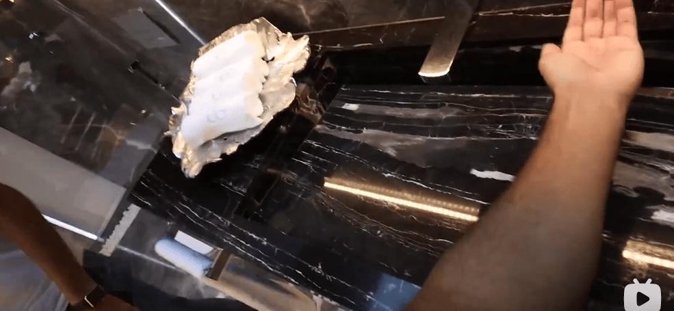 迪拜小哥豪宅,迪拜土豪哥卖劳斯莱斯