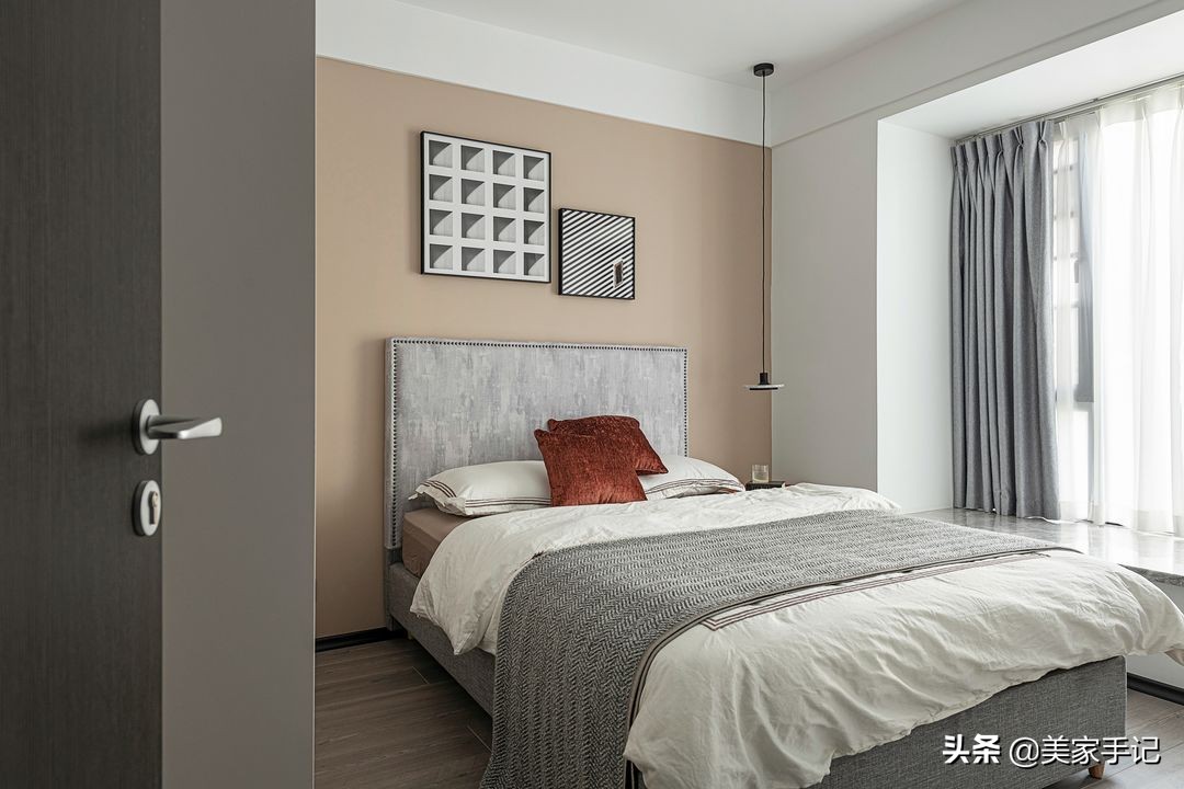 98年118平方女生独居生活,90后女孩在成都的独居生活记录