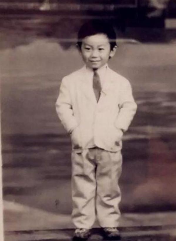 为何朱亚文转身就娶陈思诚前女友,朱亚文行走的荷尔蒙结婚片段