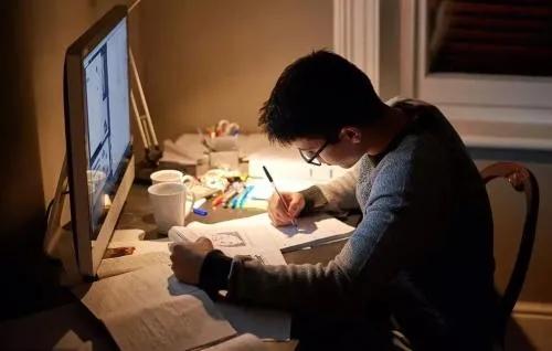 当今人们的三观都在不断的刷新,有些人的三观真是刷新了我的认知