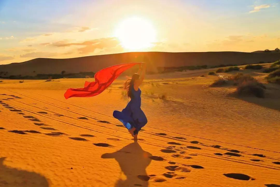 腾格里沙漠放飞自我,腾格里沙漠带来的快乐