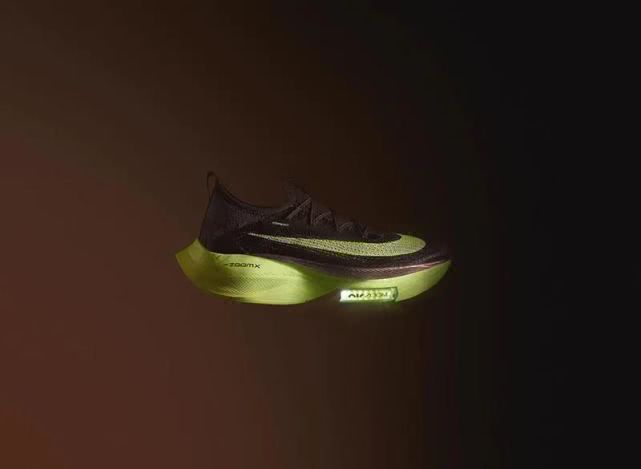 nikealphaflynext%专业跑鞋,nikealphaflynext3跑鞋介绍