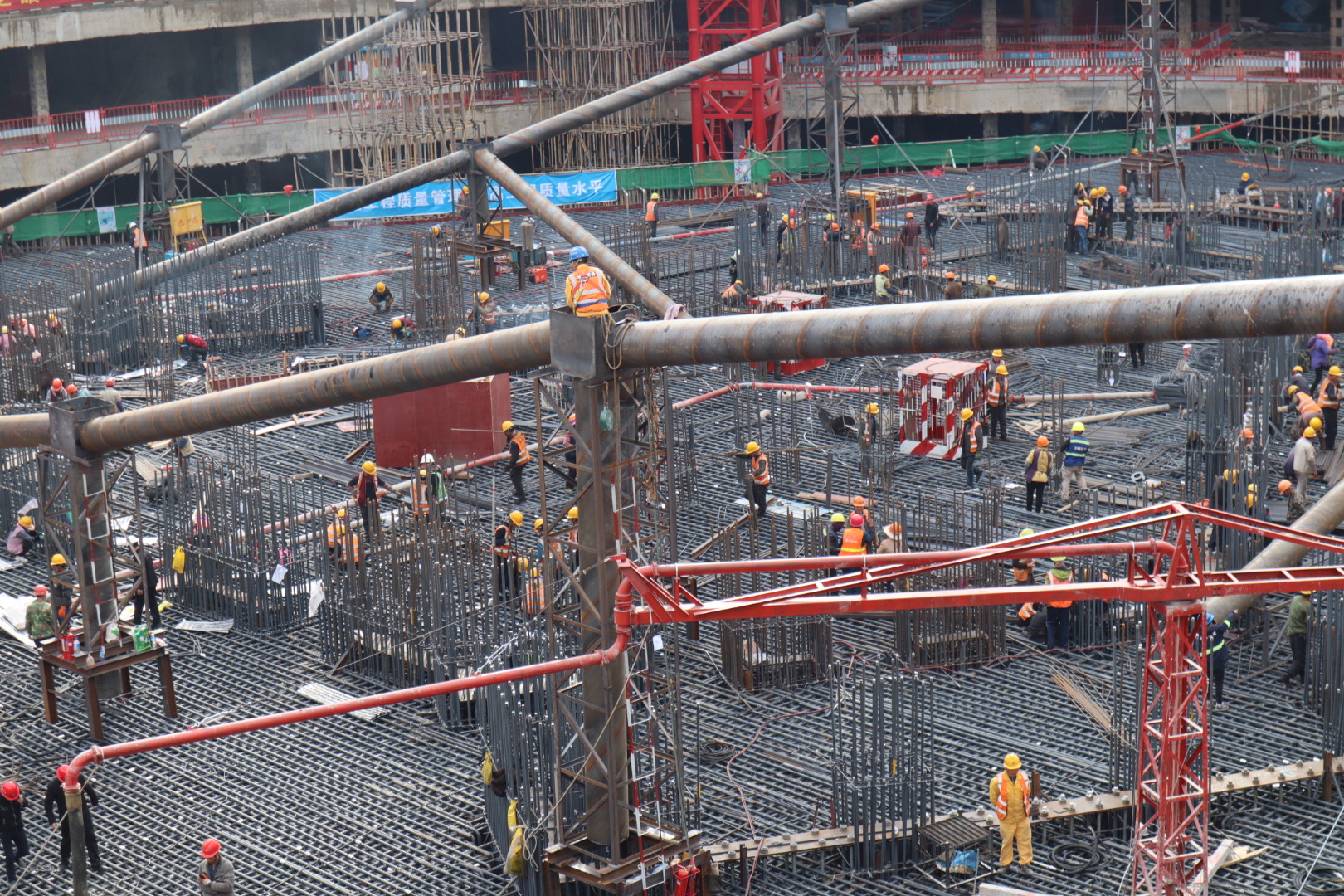 昆明俊发集团春之眼多少一平,云南第一高楼春之眼沙盘