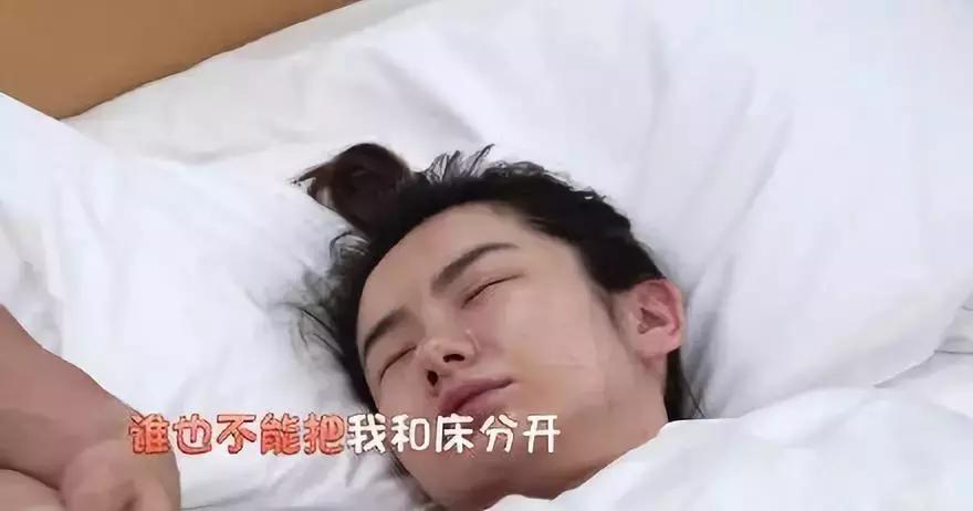 戚薇素颜满脸都是油,戚薇素颜判若两人