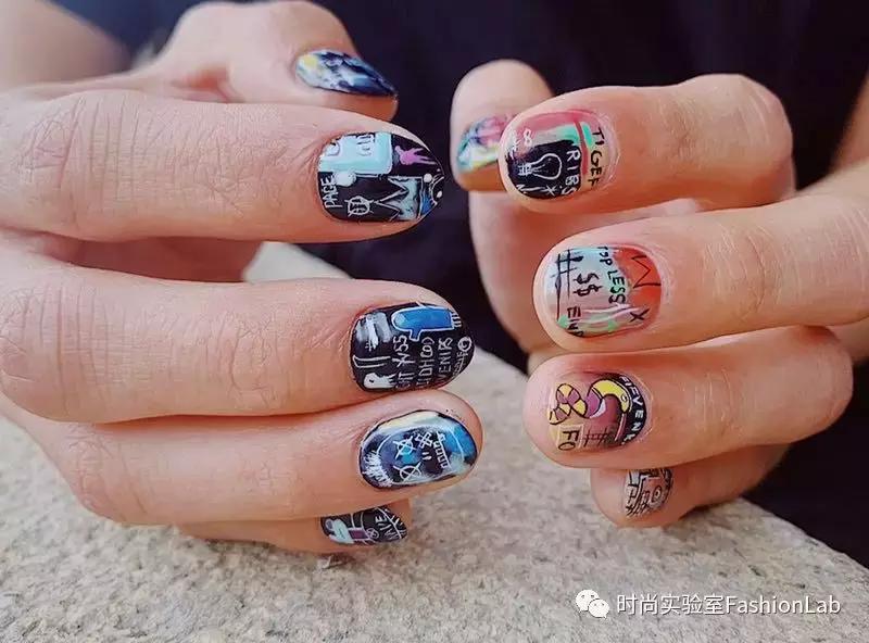 我应该给这些被骗来做美甲的男生道个歉