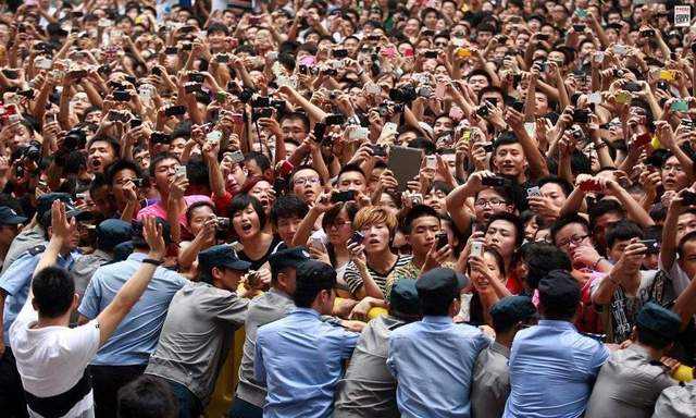 刘德华谈与三大天王的关系,不老男神刘德华完整