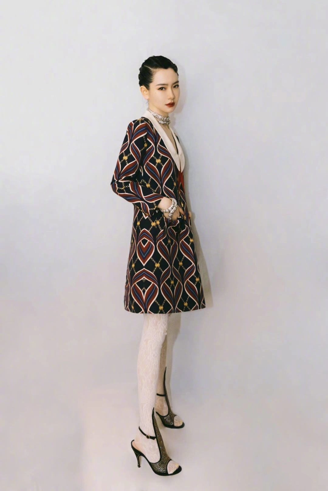 今年流行的黑袜,时尚潮流黑袜