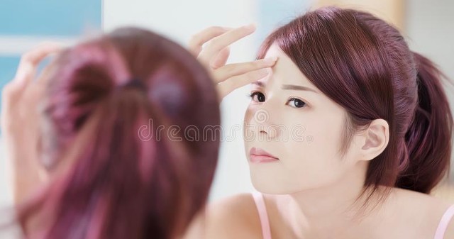 敏感肌红肿硬痘痘怎么快速消退,额头红肿硬块痘痘怎么快速消退