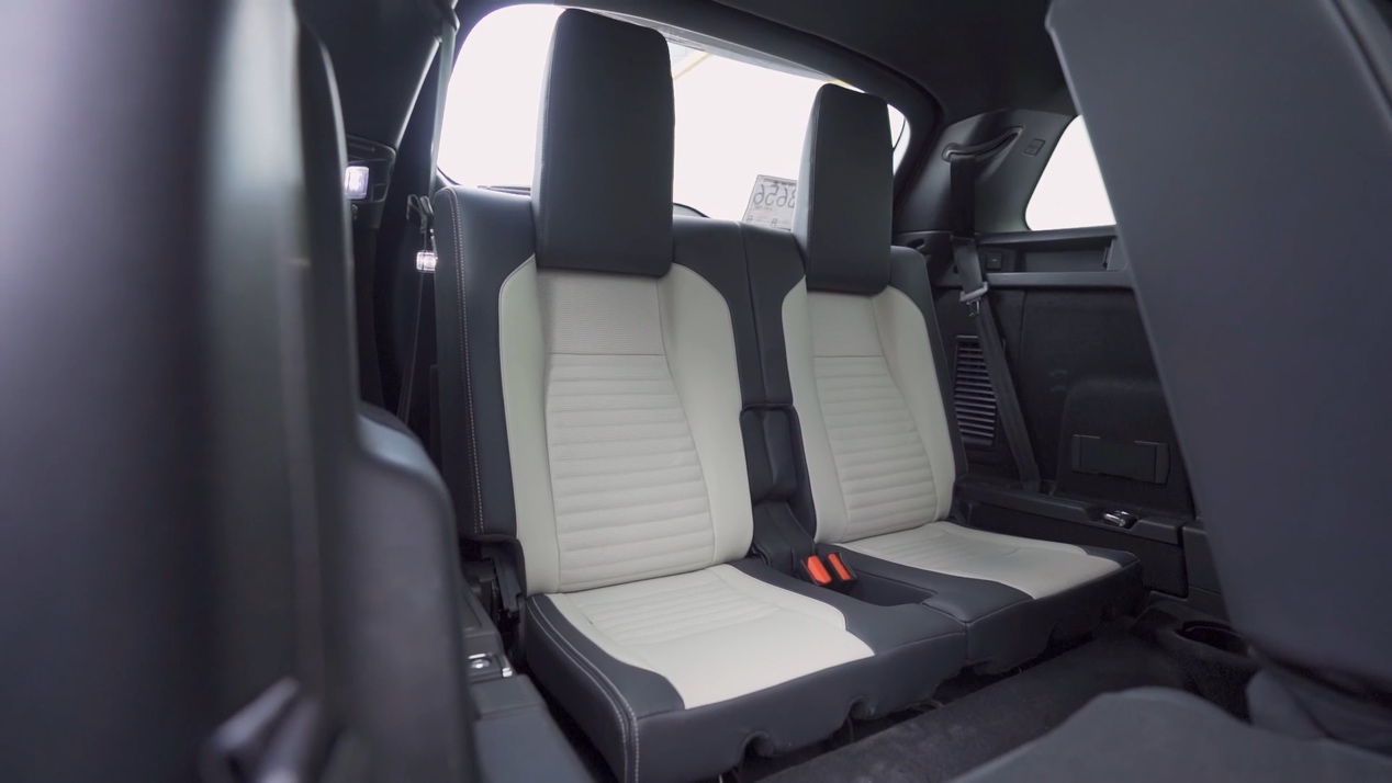 路虎发现5和路虎发现运动区别,路虎发现运动版和路虎星脉