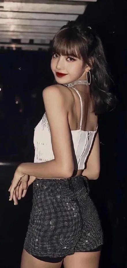 女团发型教程简单漂亮,女团发型甜酷风格戴大蝴蝶结