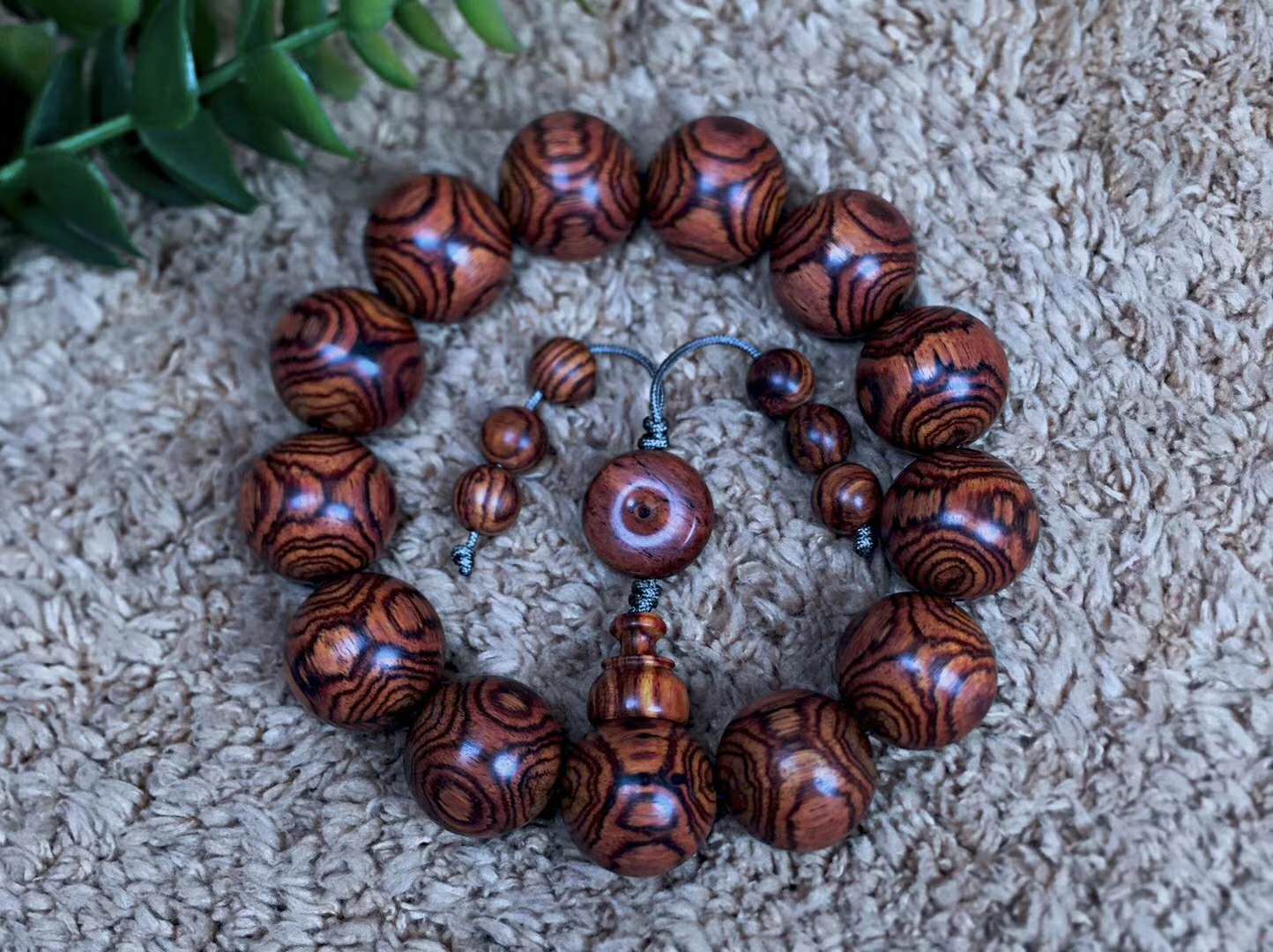 海南黄花梨碰水怎么办,海南黄花梨能不能碰水