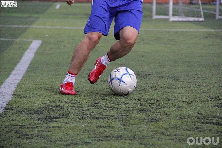 morelianeoii足球鞋,neo3pro足球鞋测评