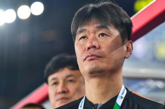 他才是中国足坛最强星二代，曾代表国足亮相世界杯，如今成名帅