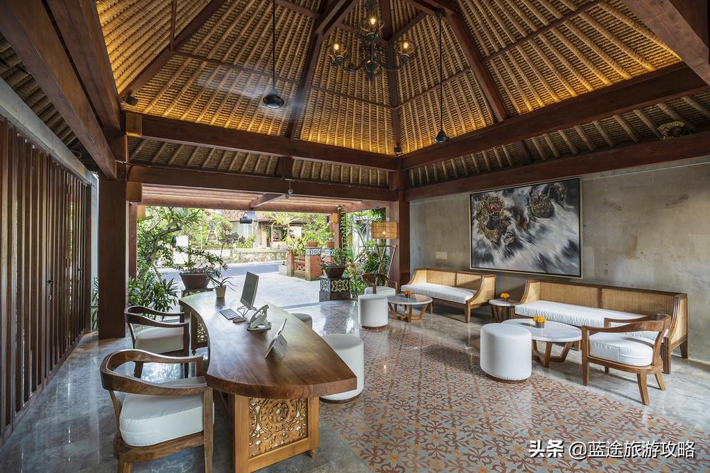 一个人去巴厘岛，应该玩什么？住哪里呢？